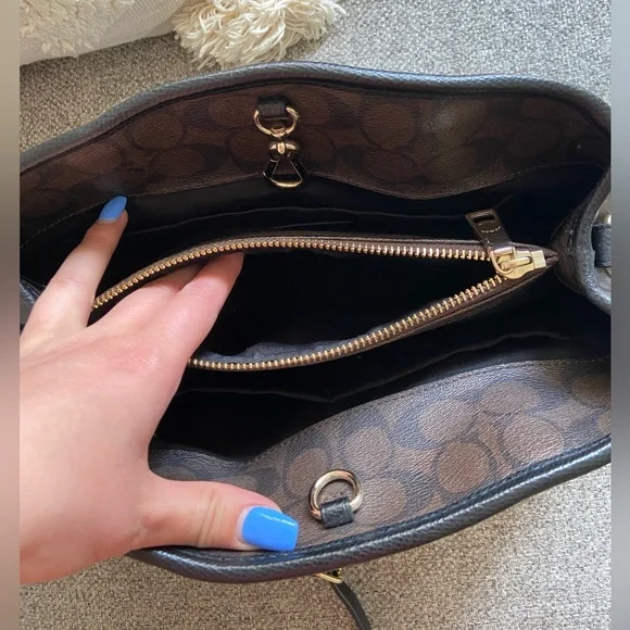 Coach Tote - Picture 6 of 9